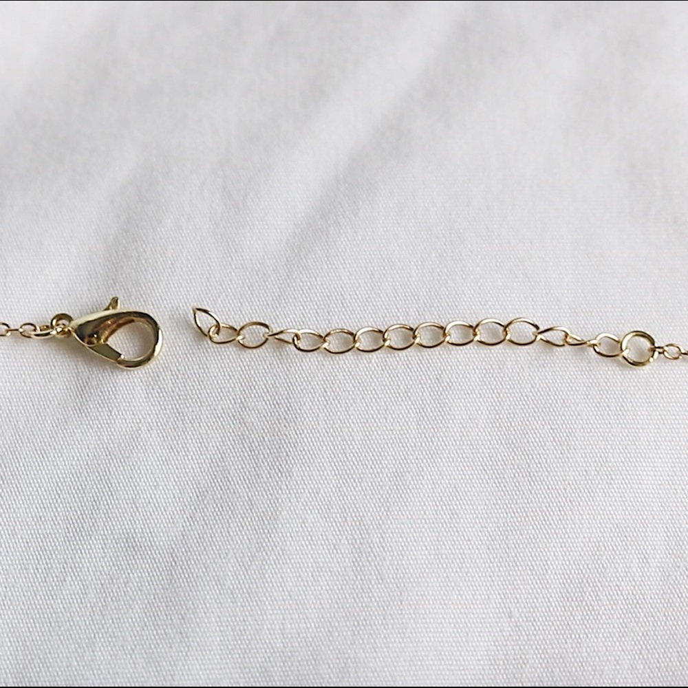 Dainty Heart Pendant Necklace - Picture 4 of 6